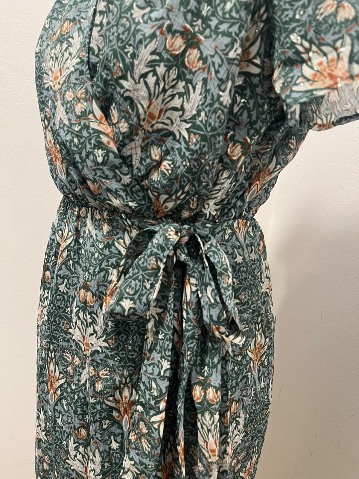 Robe courte fleurie - By one : Taille S/M (P0526-432)