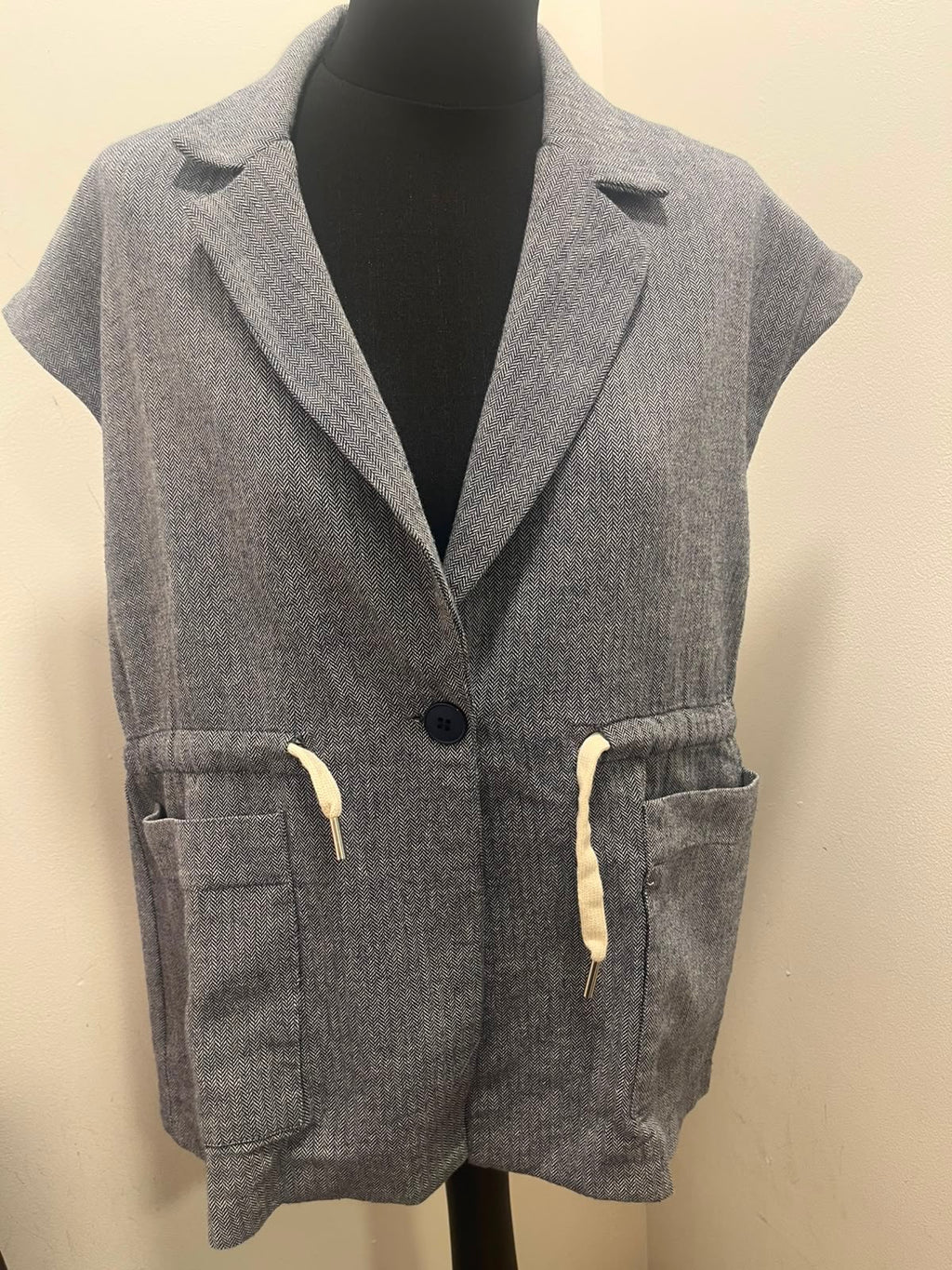 Veste sans manches - Humility : Taille 36 (P0626-236)