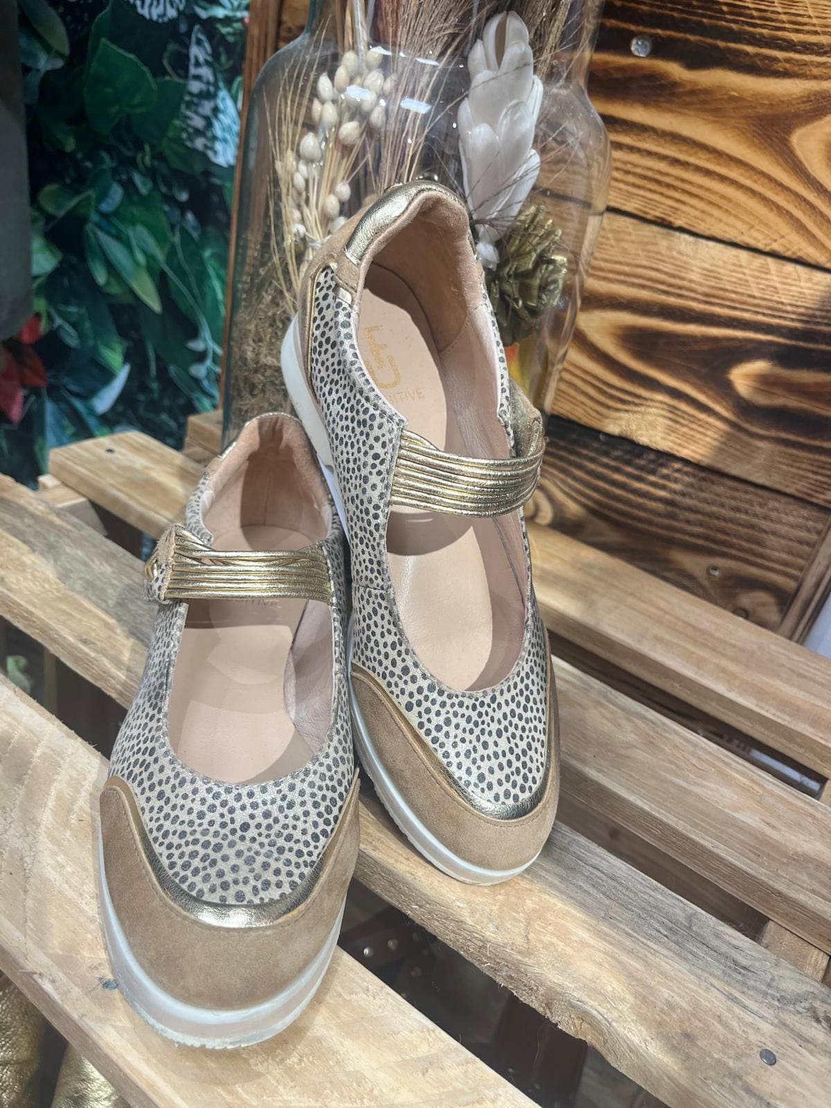Chaussures - Fugitive : Pointure 38