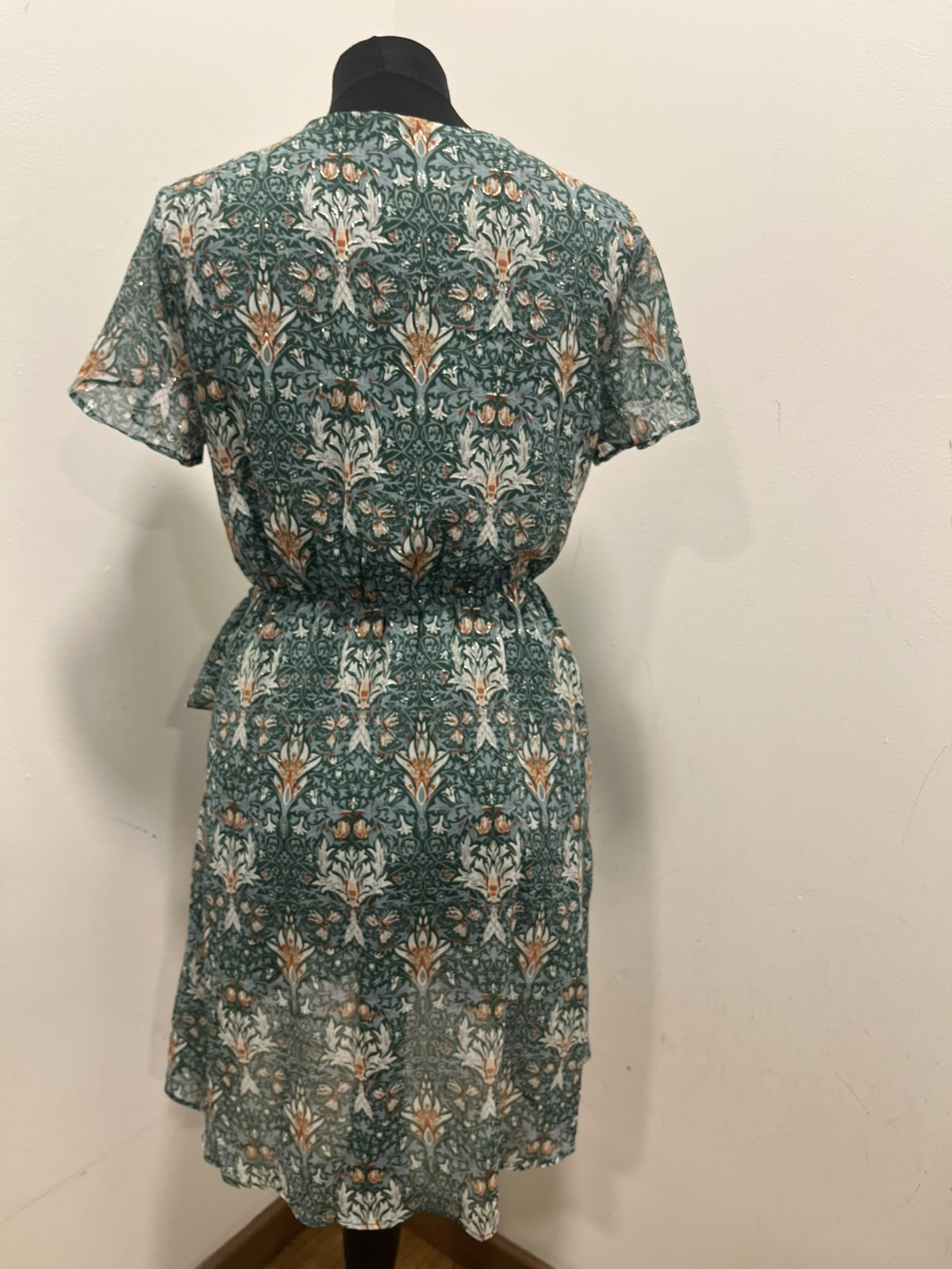 Robe courte fleurie - By one : Taille S/M (P0526-432)