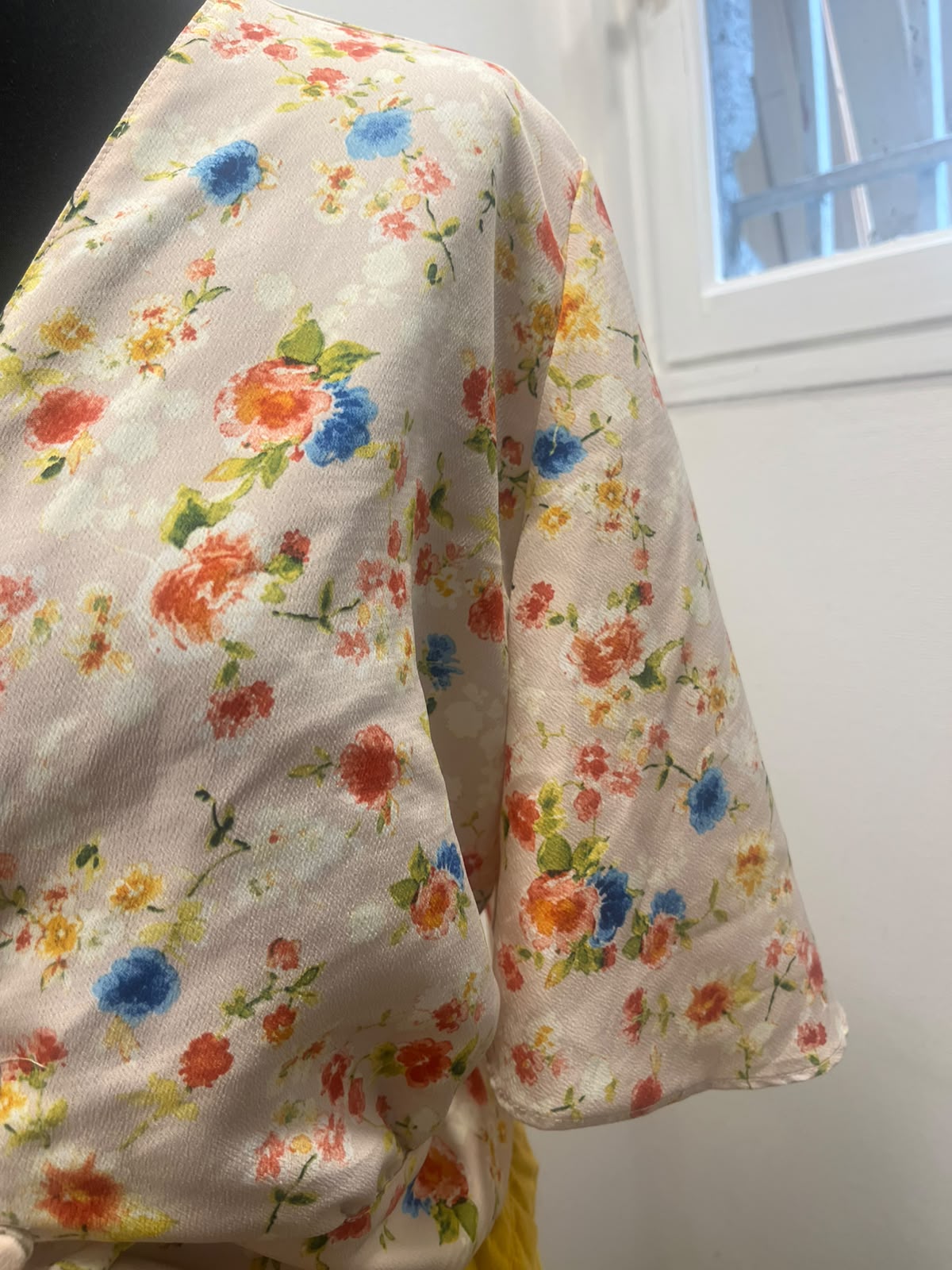 Crop top fleuri à nouer - Mango : Taille L (P0726-321)