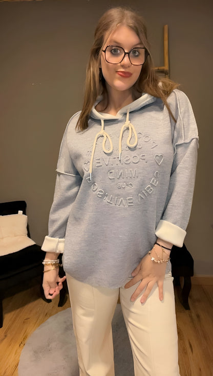 Sweat à capuche (existe en plusieurs couleur)