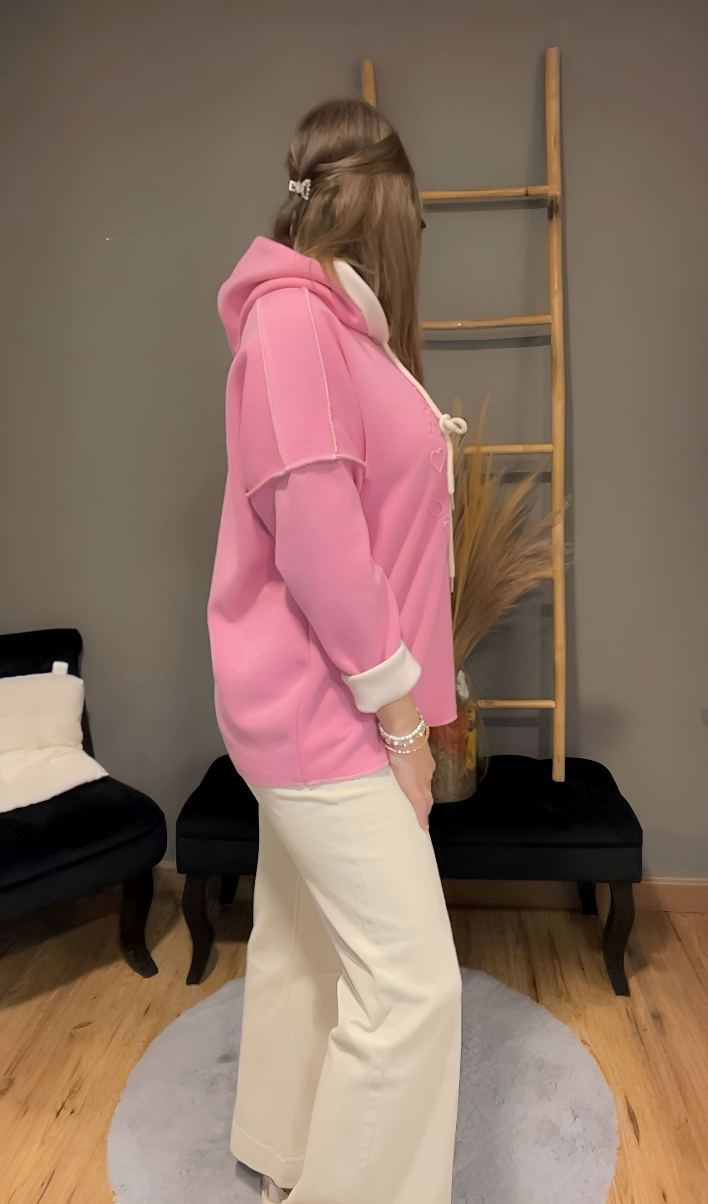 Sweat à capuche (existe en plusieurs couleur)