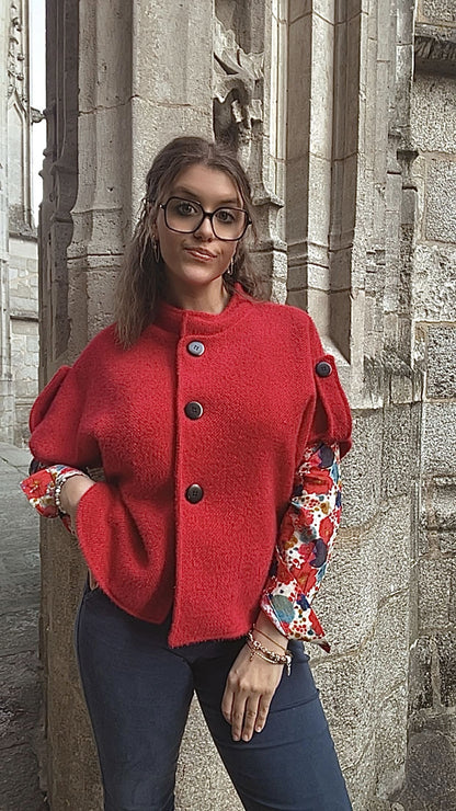 veste sans manches en maille (existe en deux couleurs.)