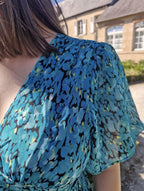 Robe azur fleurie