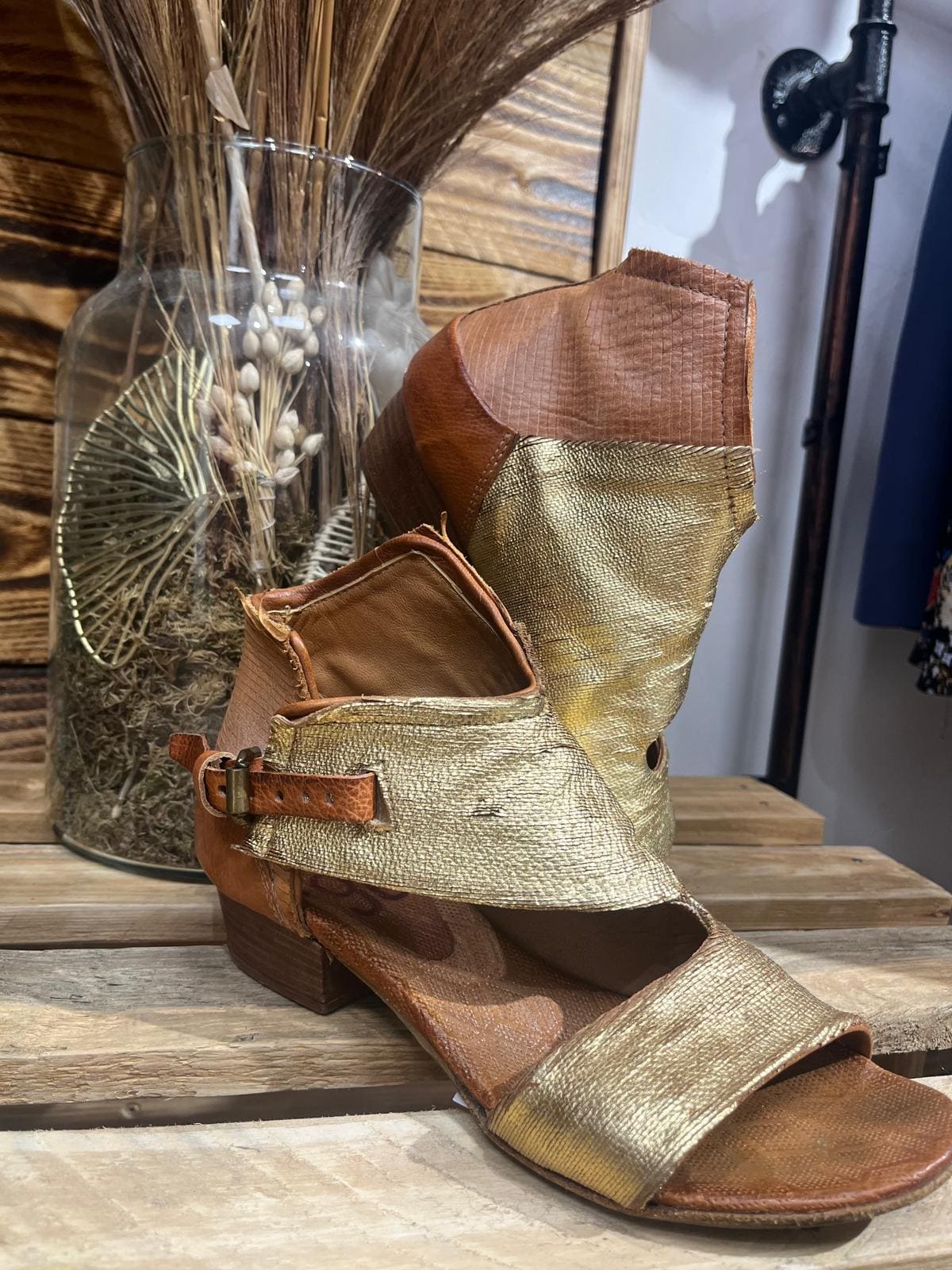 Sandales Montantes en Cuir – AS.98 : Pointure 38