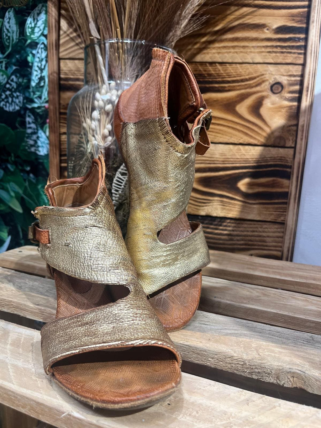 Sandales Montantes en Cuir – AS.98 : Pointure 38