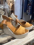 Espadrilles Compensées en Daim – Castañer : Pointure 38