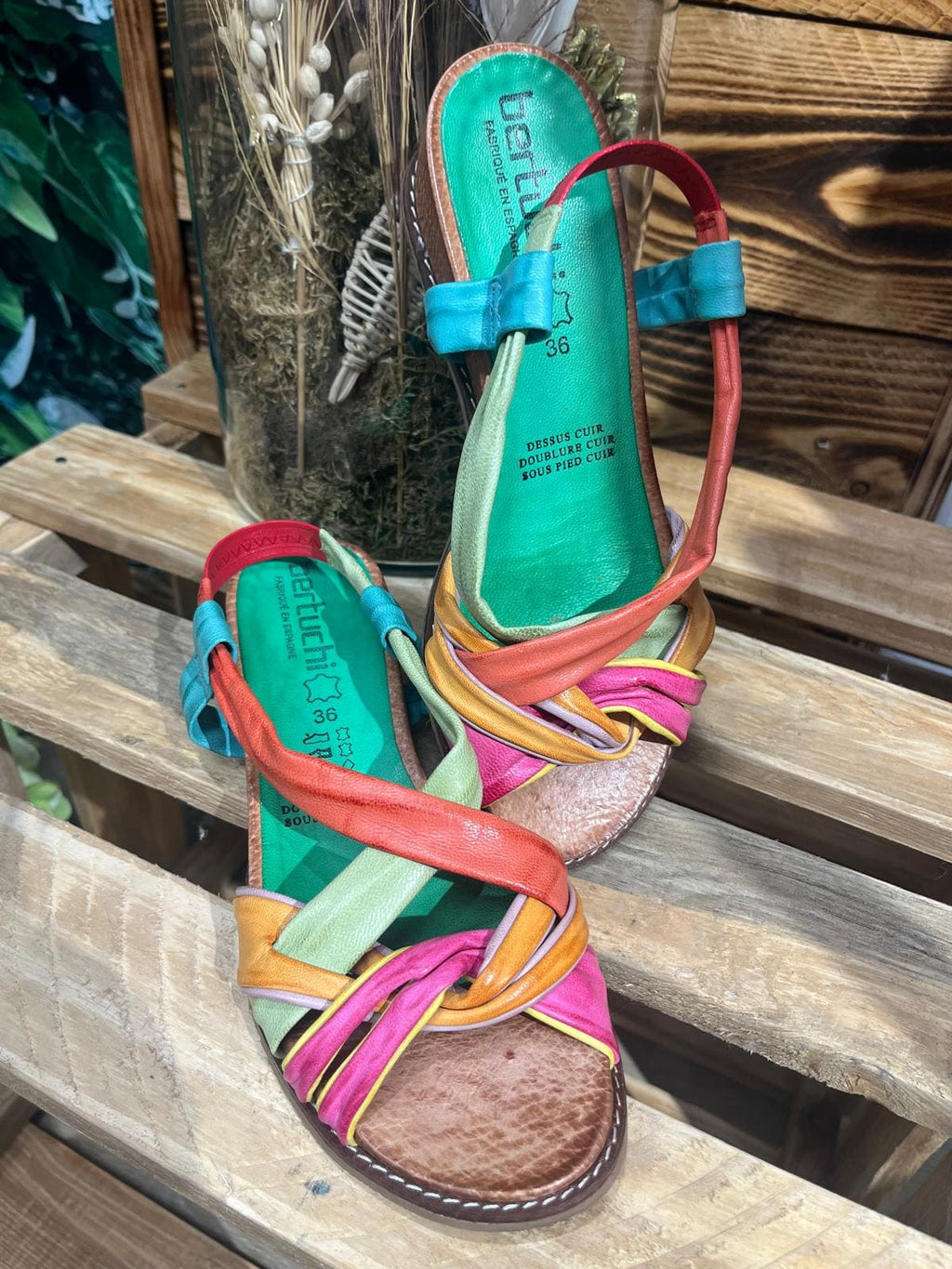 Sandales Plates en Cuir – Bertuchi : Pointure 36
