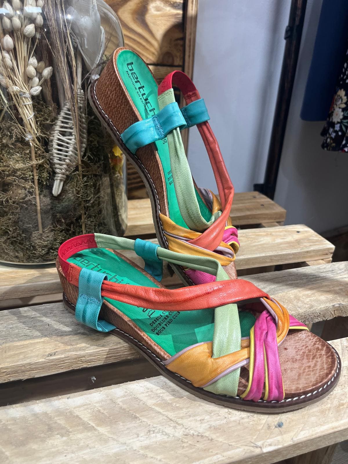 Sandales Plates en Cuir – Bertuchi : Pointure 36