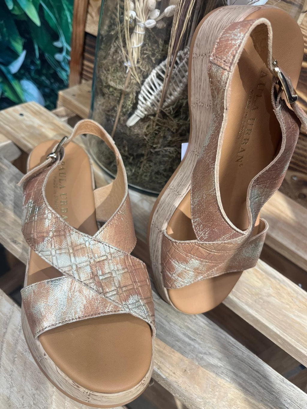 Sandales Compensées en Cuir  – Paula Urban : Pointure 36
