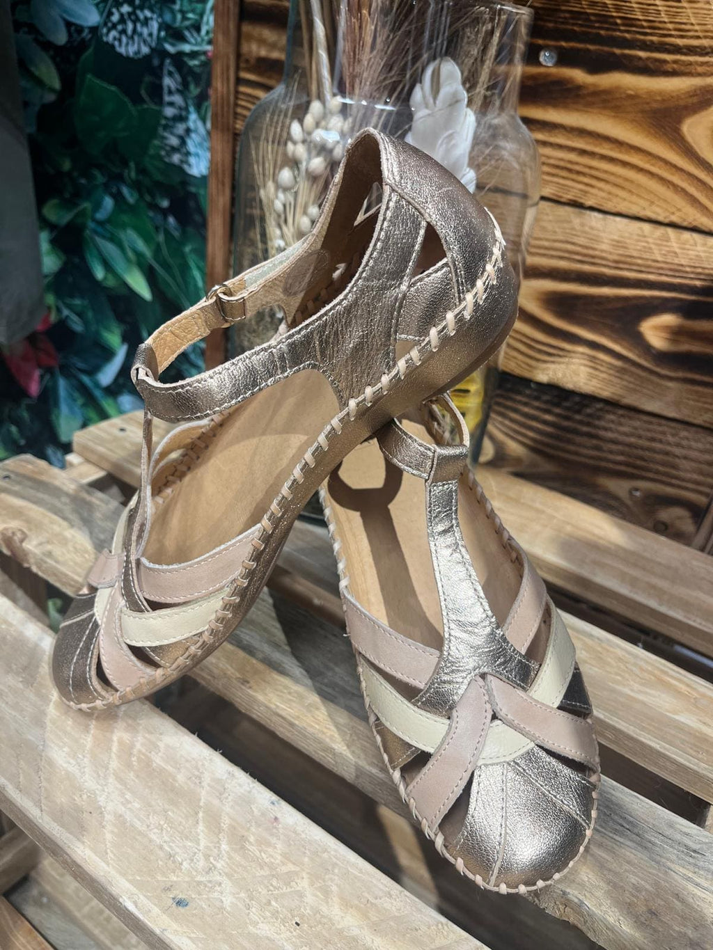 Sandales Plates en Cuir – Pikolinos : Pointure 41