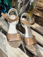 Sandales Compensées en Cuir – Clarks : Pointure 37