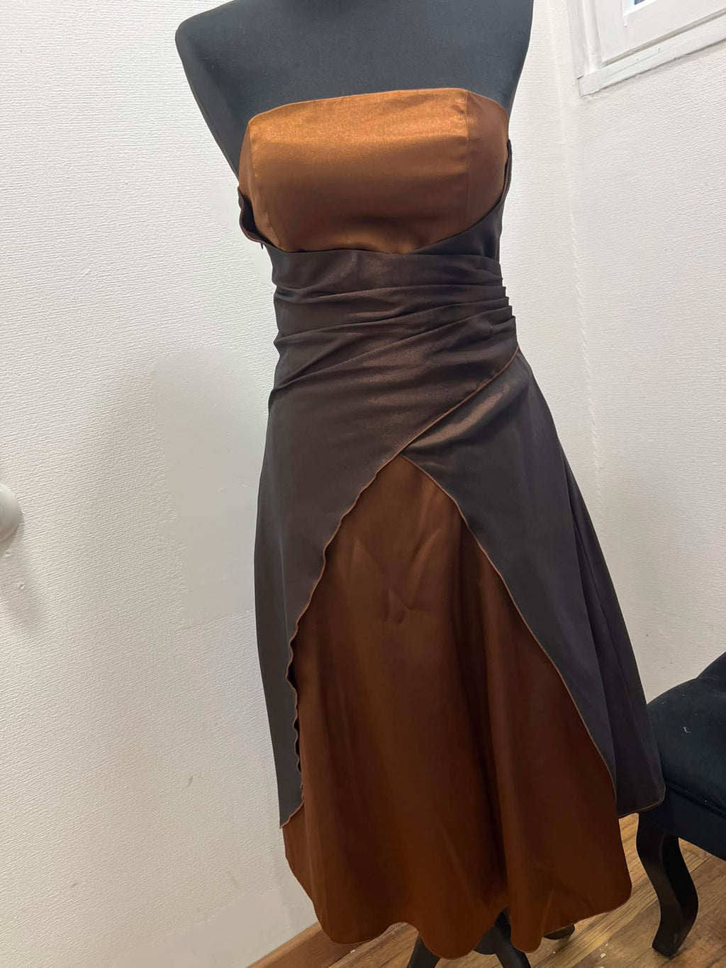 Robe de soirée bustier satinée à laçage dos - YVES CALIN : Taille 36 (P0526-132)