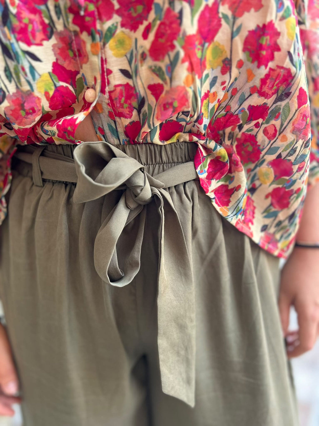 Pantalon fluide large en tencel kaki