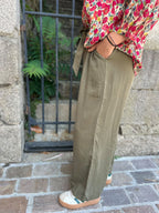 Pantalon fluide large en tencel kaki