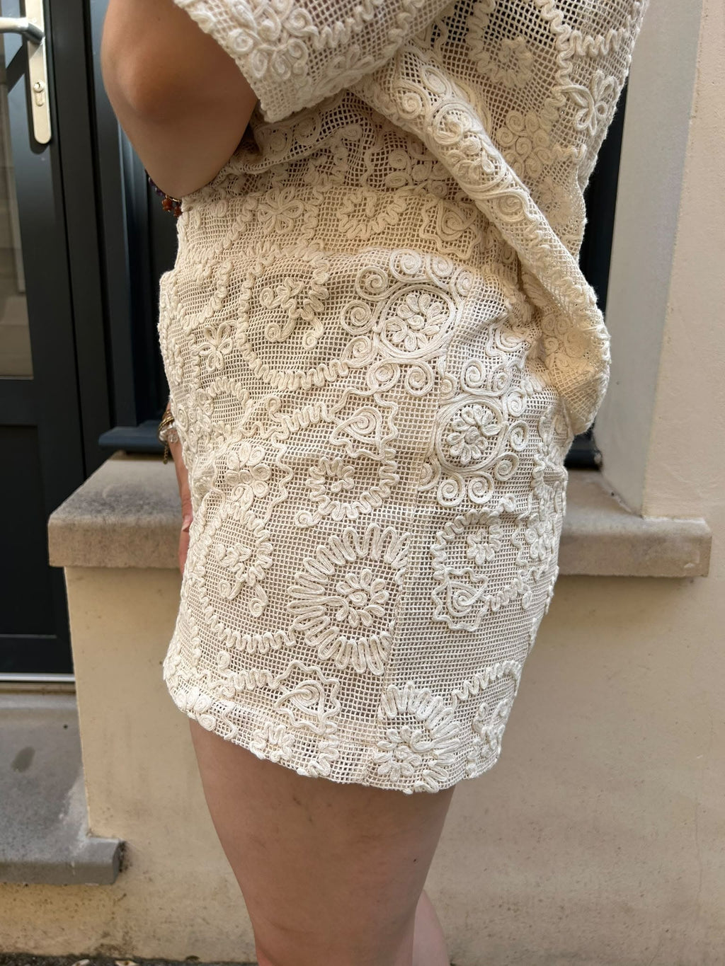Short dentelle